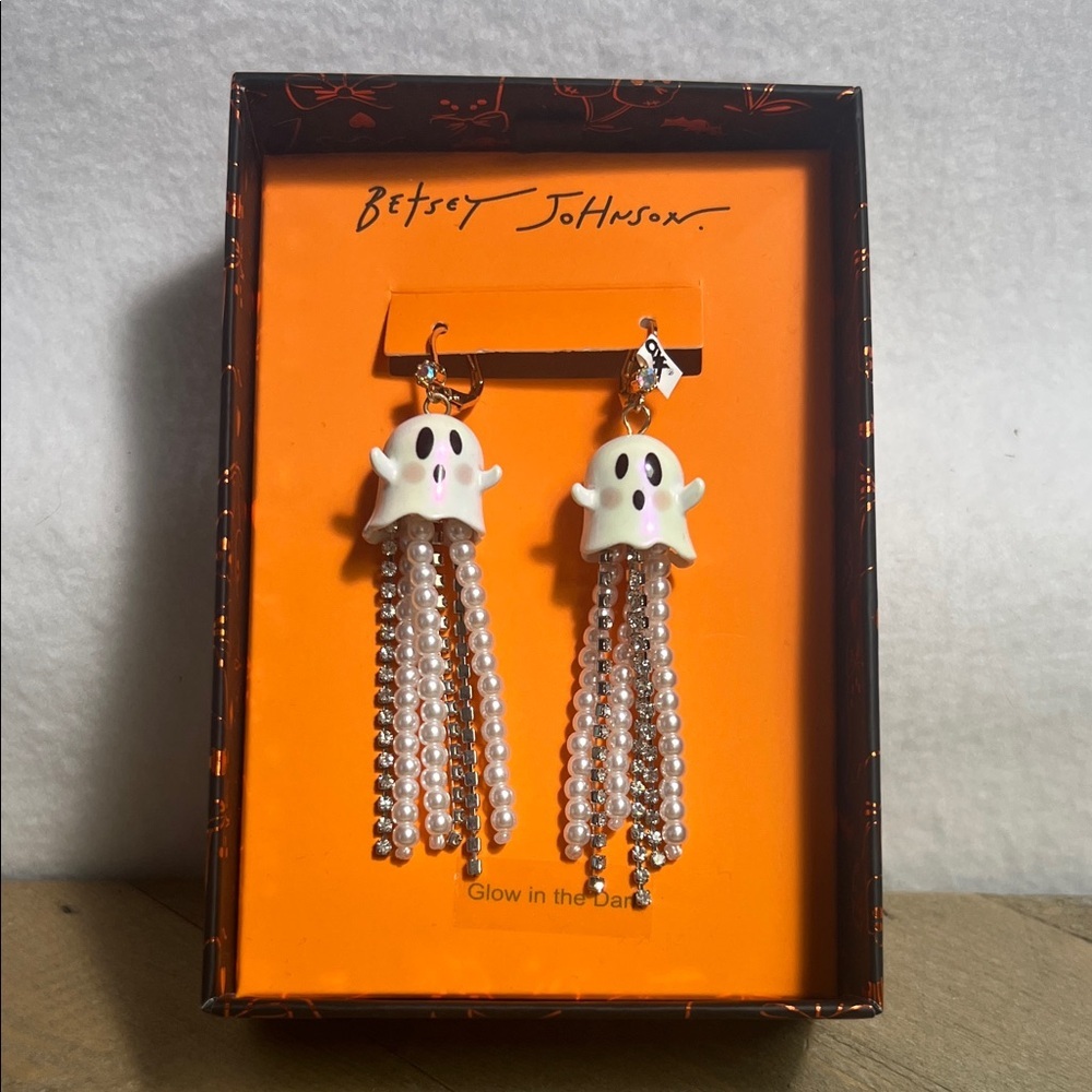 Betsey Johnson Bundle Glow in the Dark Ghost Charm and Earring Set!! - Picture 3 of 3